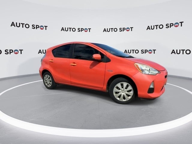 2014 Toyota Prius c — side profile view