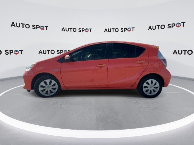 2014 Toyota Prius c — detail view