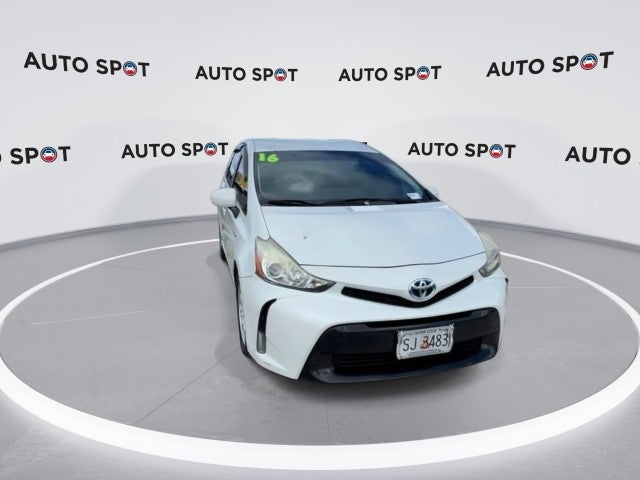 2016 Toyota Prius v — interior view